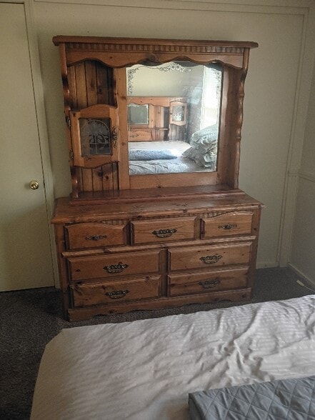 Building Photo - 817 E Franklin St