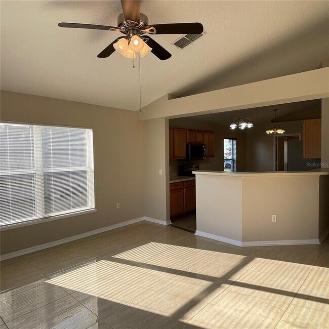 Building Photo - 2317 Walnut Canyon Dr