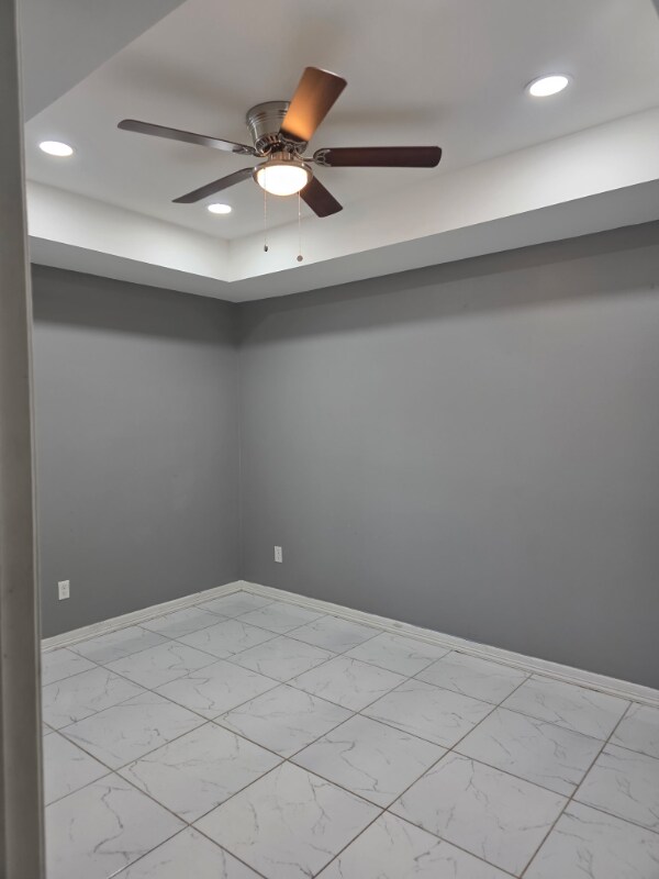 Building Photo - 2710 Larkspur Ave