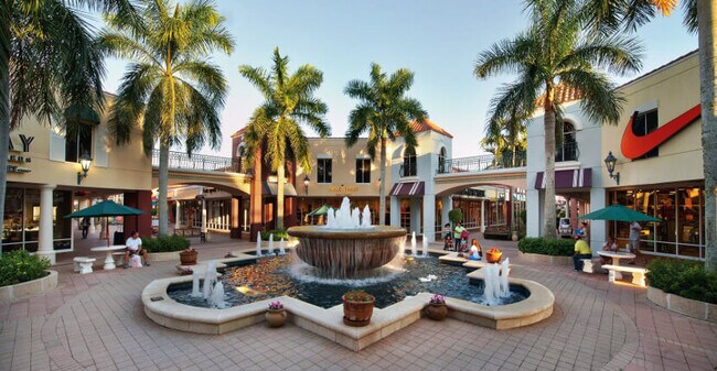 Building Photo - 9080 Isla Bella Cir