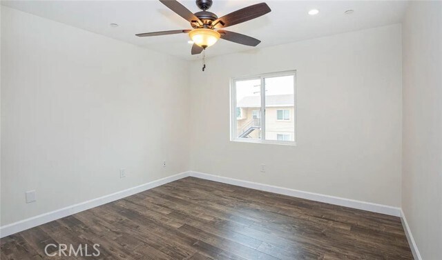 Building Photo - 242 W Linden Ave
