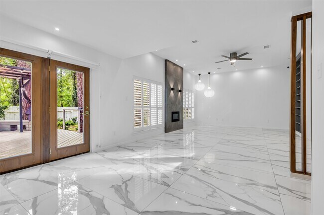 Building Photo - 41 Hickory Oak Dr