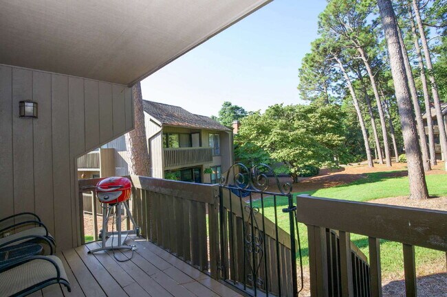 Building Photo - FULLY FURNISHED 2-Bed, 2-Bath Condo in Pinehurst