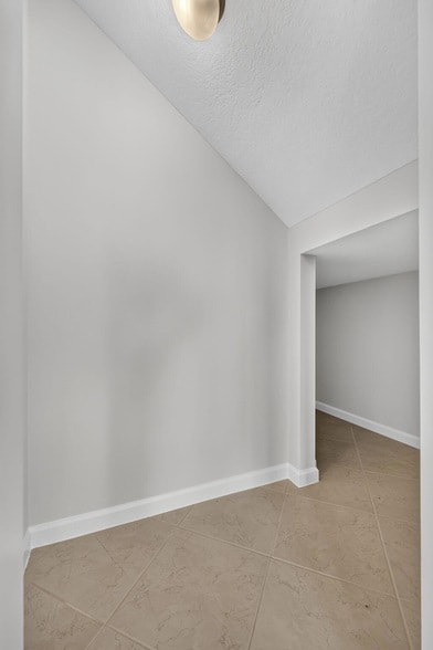 Building Photo - 2916 Payson Way