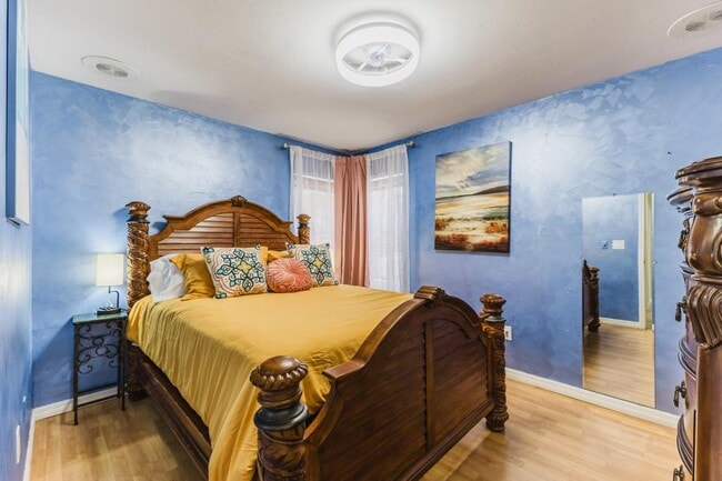 Building Photo - 2310 SW 53rd St