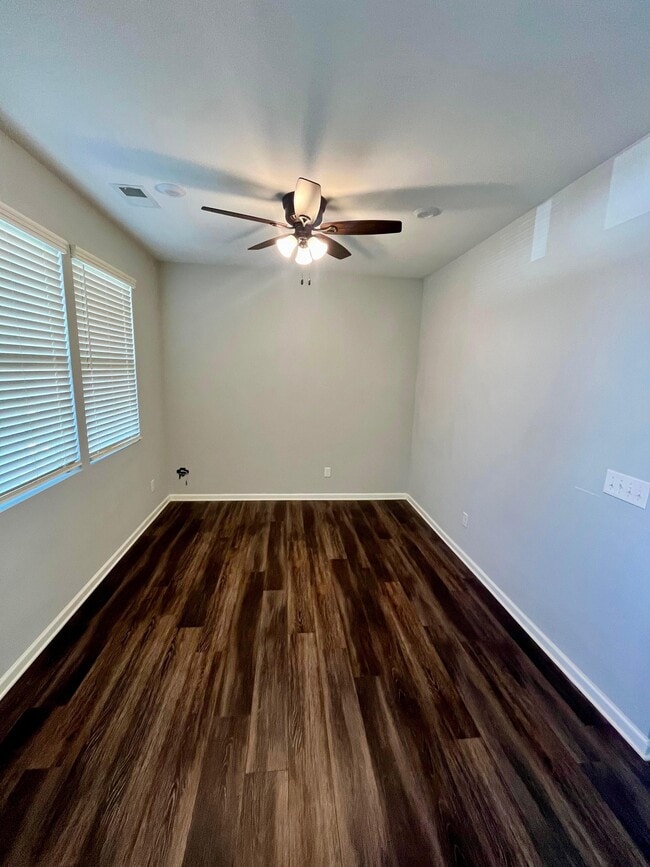 Building Photo - 2105 Boynton St