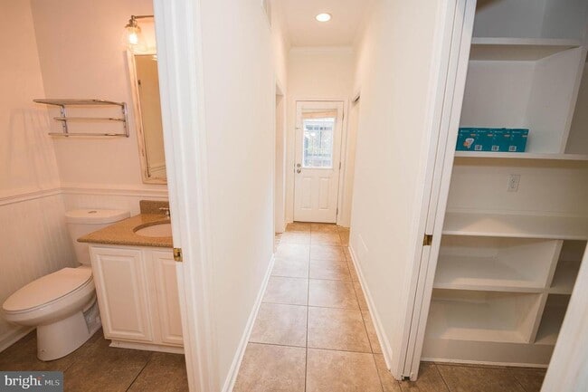 Building Photo - 5482 Royal Mile Blvd