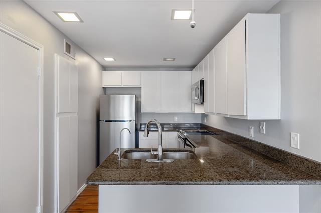 Building Photo - 563 Ranch Trail