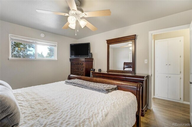 Building Photo - 257 Sherri Dr