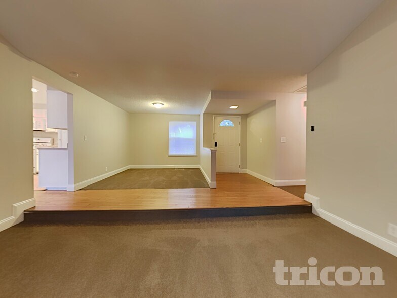 Building Photo - 953 Lepori Way