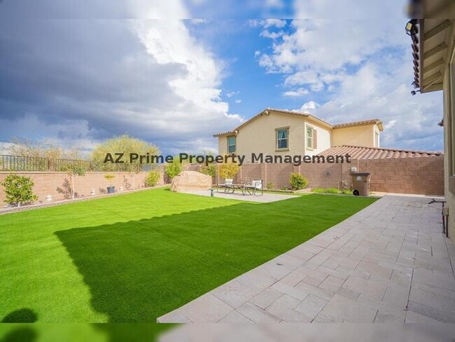 Building Photo - 16512 W Desert Ln