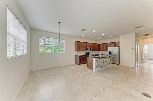 Building Photo - 8143 Miramar Way