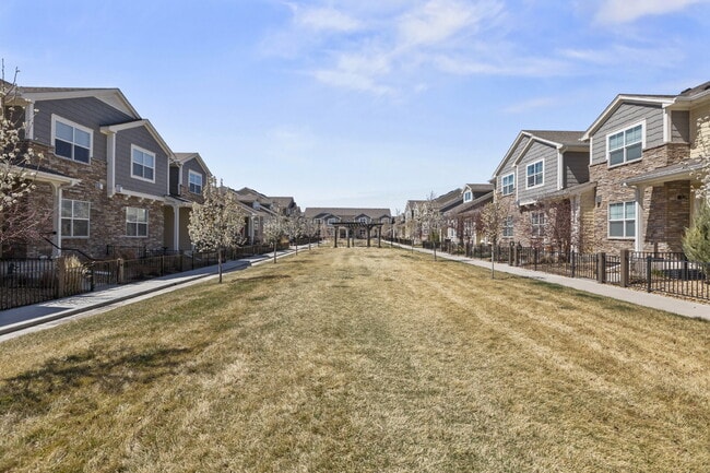 Building Photo - Stunning 3 bed, 4 bath townhome - attached...
