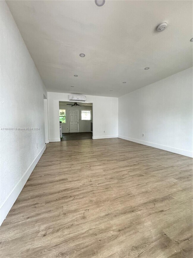 Building Photo - 1088 NW 110th St
