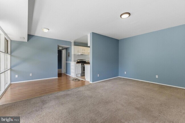 Building Photo - 4903 Americana Dr