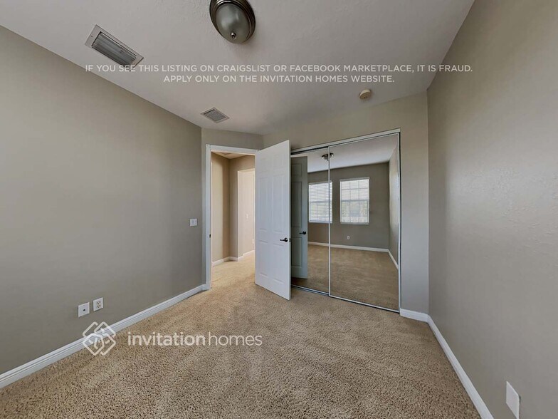 Building Photo - 716 NW 83rd Pl