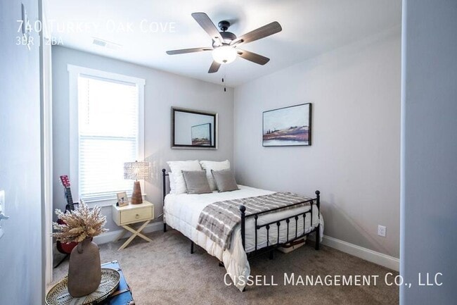 Building Photo - 740 Turkey Oak Cv