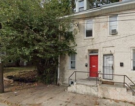Building Photo - NEWLY UPDATED 4 BED 1 BATH HOME FOR RENT.