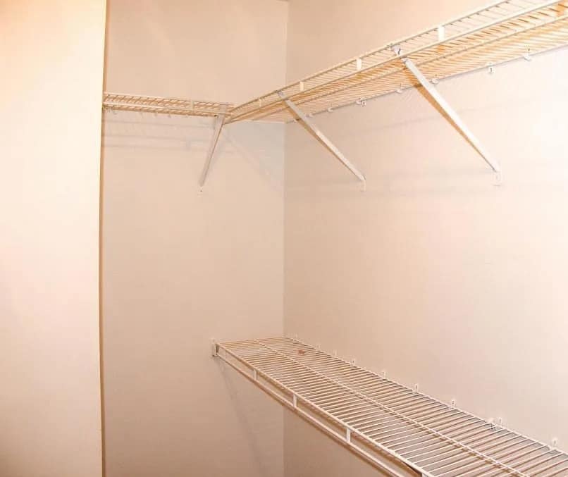 Building Photo - 16420 Ellipse Ter