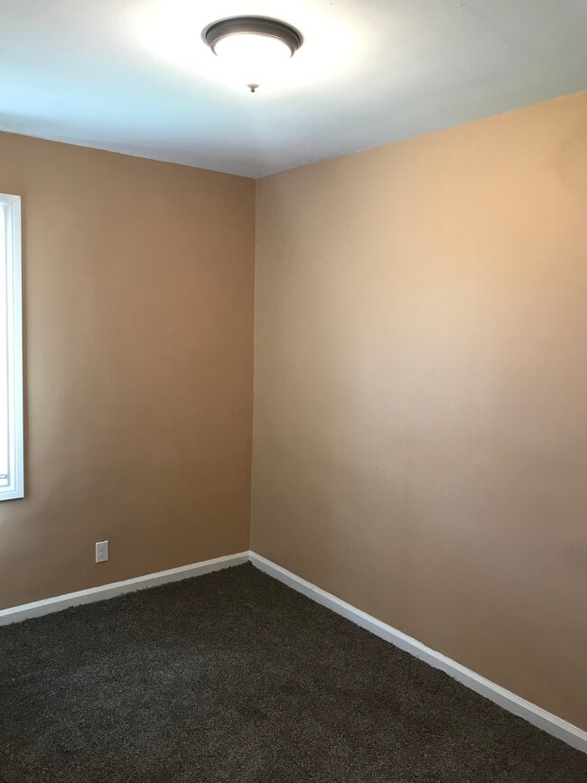 Building Photo - 7265 Braile St