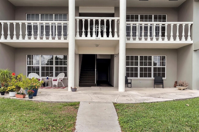 Building Photo - 1049 NW 30th Ct