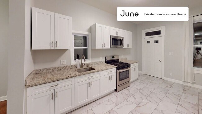 Building Photo - Room in Shared 3 bed/1.5 bath home