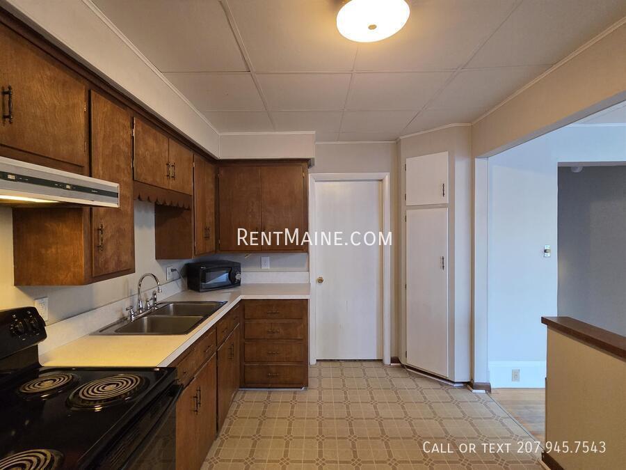 Building Photo - 84 Shawmut St