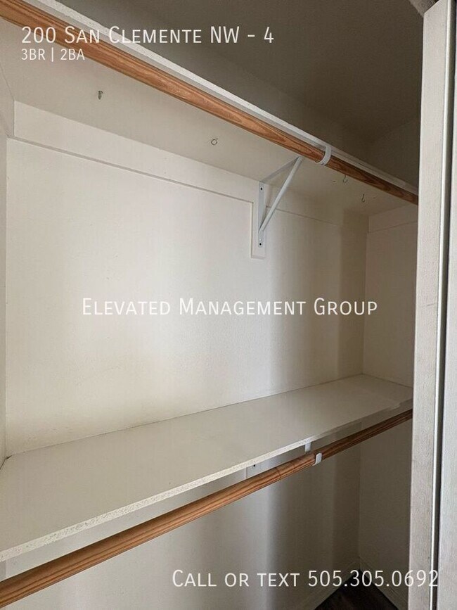 Building Photo - 200 San Clemente Ave NW