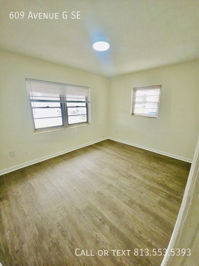 Building Photo - 609 Ave G SE