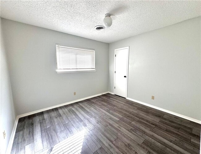 Building Photo - 2892 N Susan Carol Ln