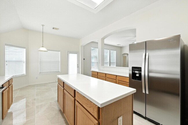 Building Photo - 14411 Gadshill Cir