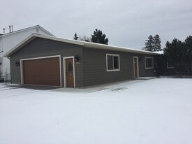 Building Photo - 1507 Western Dr