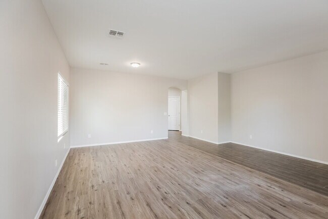 Building Photo - 3411 W Chanute Pass