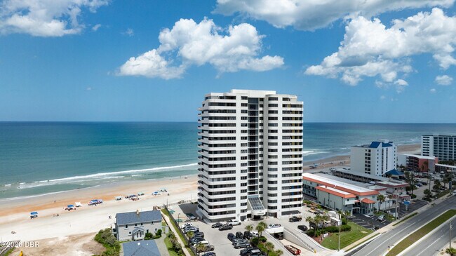 Building Photo - 1420 N Atlantic Ave