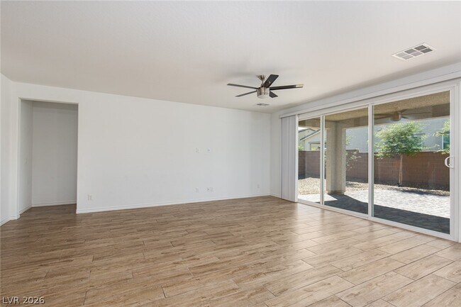 Building Photo - 1639 Dire Wolf Ave