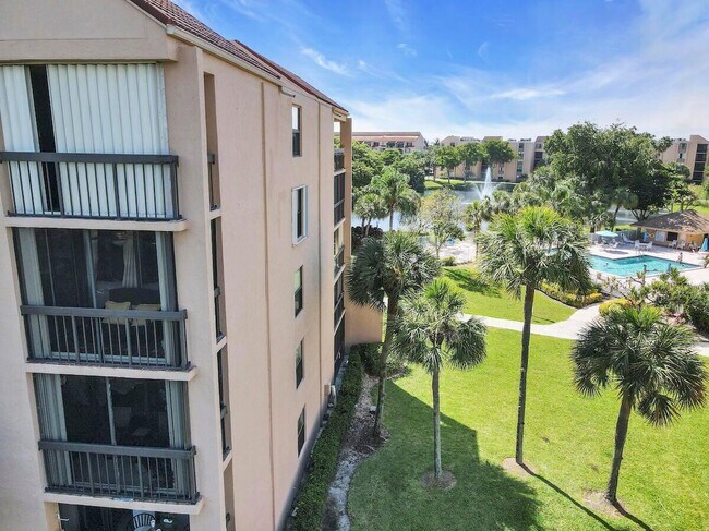 Building Photo - 950 Egret Cir