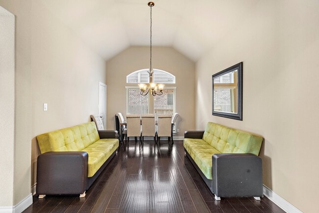 Building Photo - 17119 Kildonan Ct