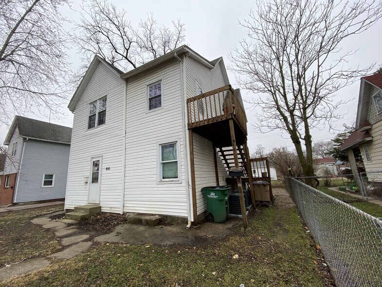 Primary Photo - 416 8th St