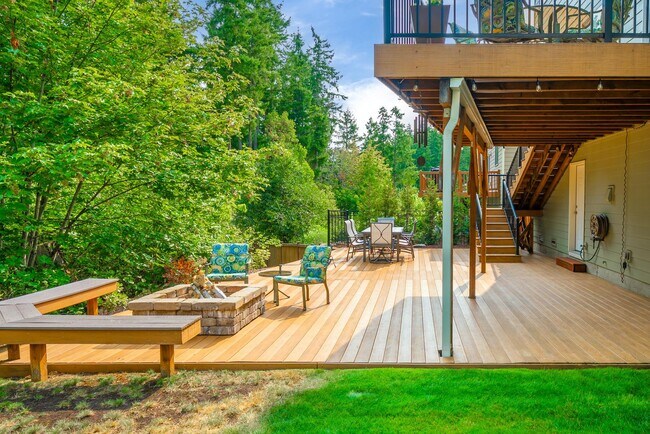 Building Photo - 2030 Nelson St