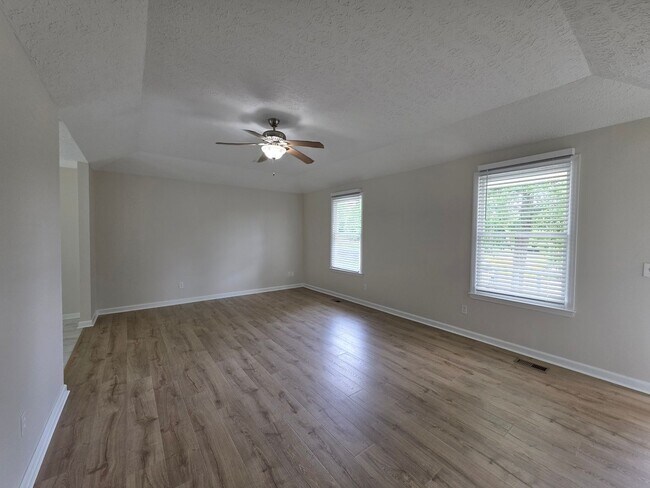 Building Photo - One Level 3bd/2ba home in Mt Juliet