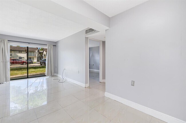 Building Photo - 7010 NW 179th St