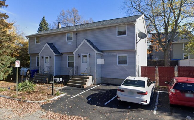 Building Photo - 37 Branch St