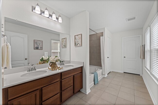 Building Photo - 5031 Gazelle Leap Ln