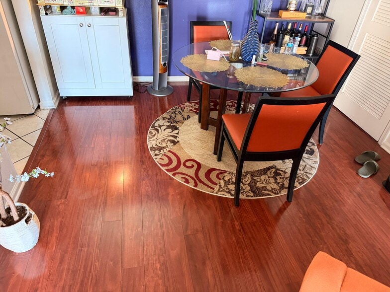 Building Photo - 525 Waterford Dr