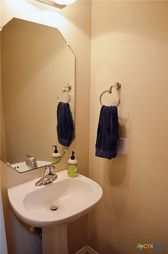 Building Photo - 5407 Sulfur Spring Dr