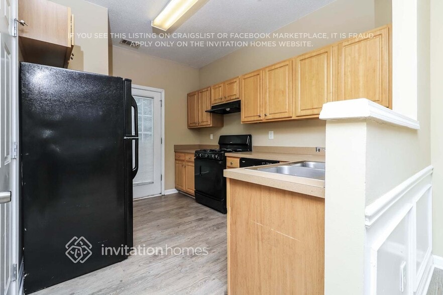 Building Photo - 202 Riverstone Commons Cir