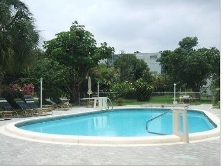 Swimming pool - 1420 Atlantic Shores Blvd