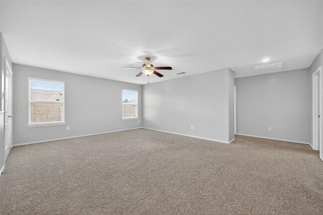 Building Photo - 154 Meadow Grove Dr