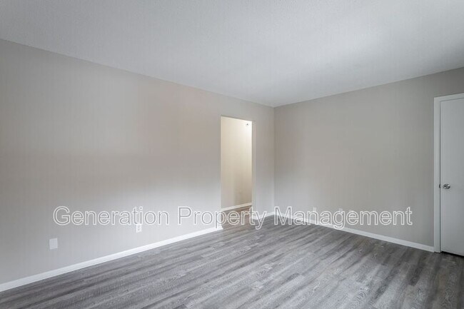 Building Photo - 113 Goodson Ave