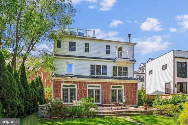 Building Photo - 4519 Garrison St NW